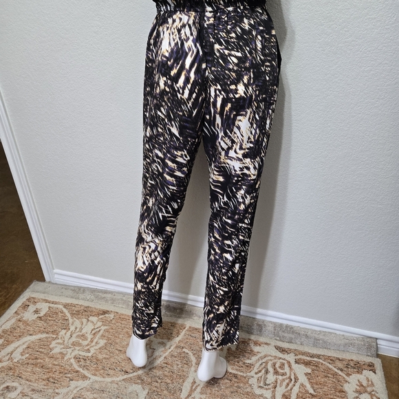 NWT Banana Republic Print Jumpsuit Size 4 - Picture 2 of 9